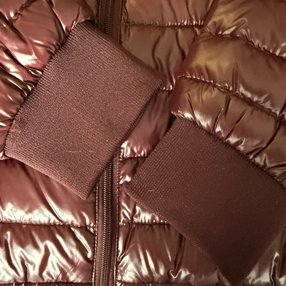 NOVELTI Women’s Burgundy Puffer Jacket - Picture 6 of 6